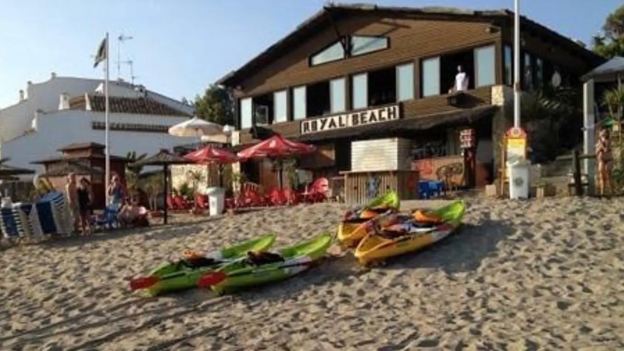 Mi Capricho A16 Beachfront Apartment Sitio de Calahonda 0*,  Spain